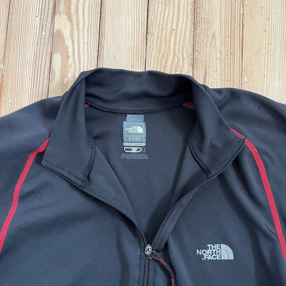 The North Face Black Red Trim Half Zip Pullover Long Sleeve Athletic Shirt Men S